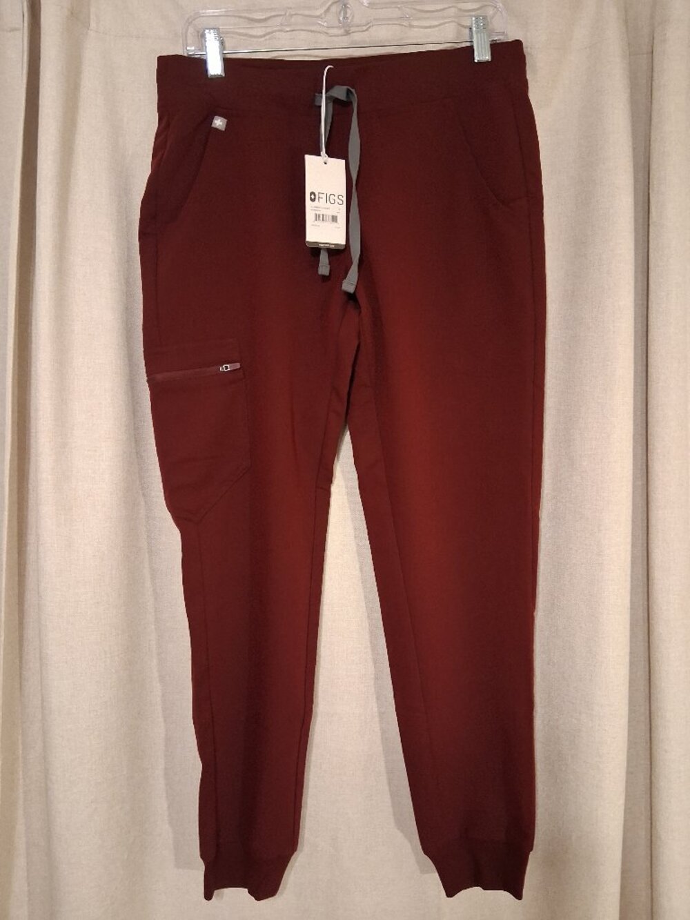 FIGS NWT Zamora 2.0 Jogger Women's Scrub Pants Burgundy Small